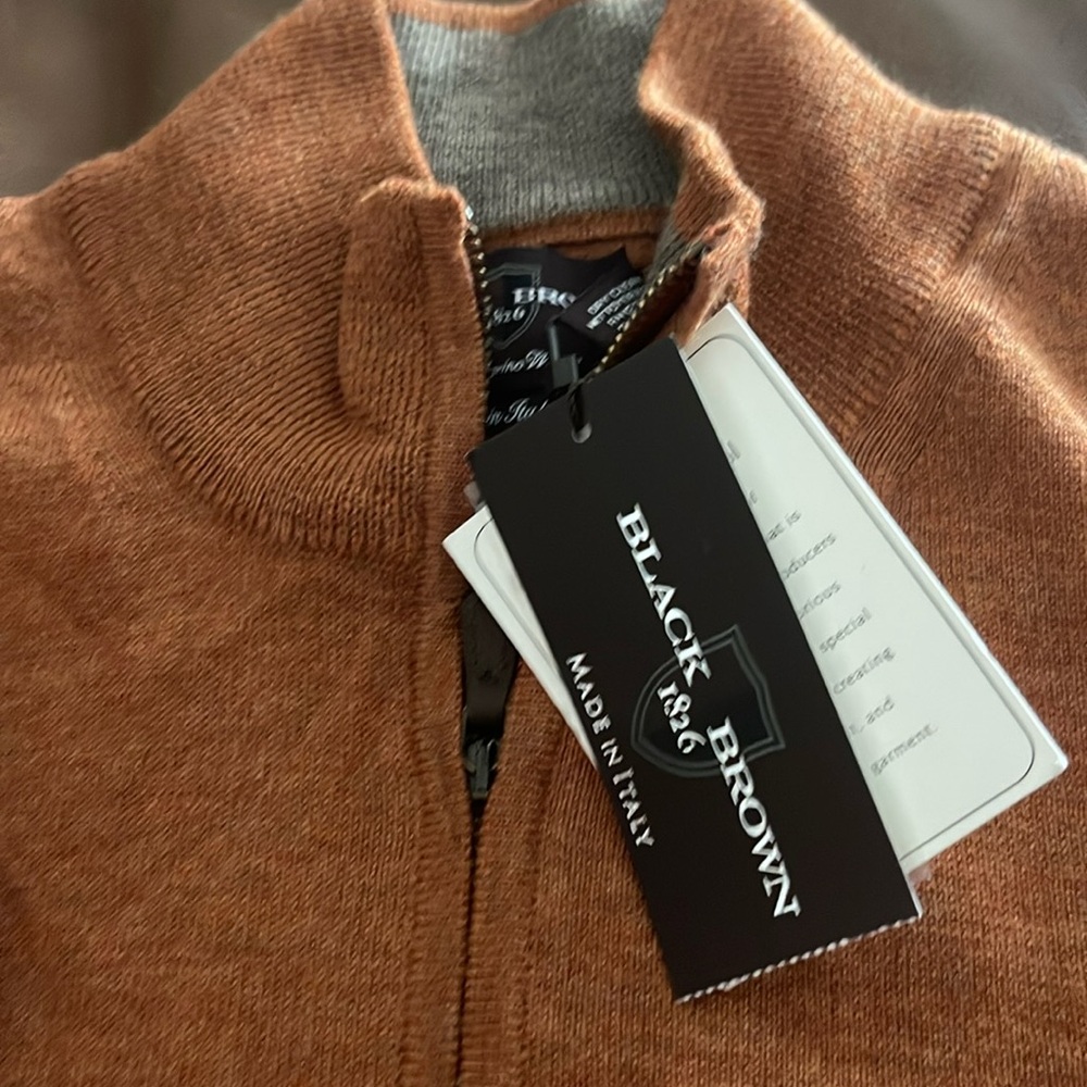 Men’s sweater - zip front